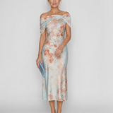 Imore | Minkštas gėlių raštas, off shoulder, prigludęs midi suknelė