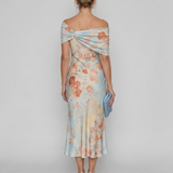 Imore | Minkštas gėlių raštas, off shoulder, prigludęs midi suknelė